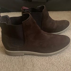 H&M Men’s Chelsea-Style Boots